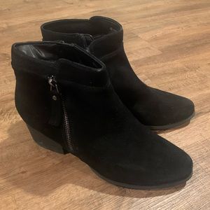 Blondo Waterproof Black Dressy Boots - size 8.5